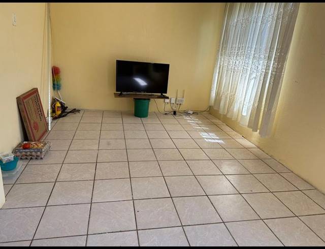 2 BEDROOM PROPERTY TO RENT IN LENASIA SOUTH EXT 4